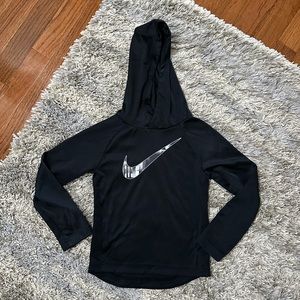Boys Nike dri fit long sleeve hoodie pullover